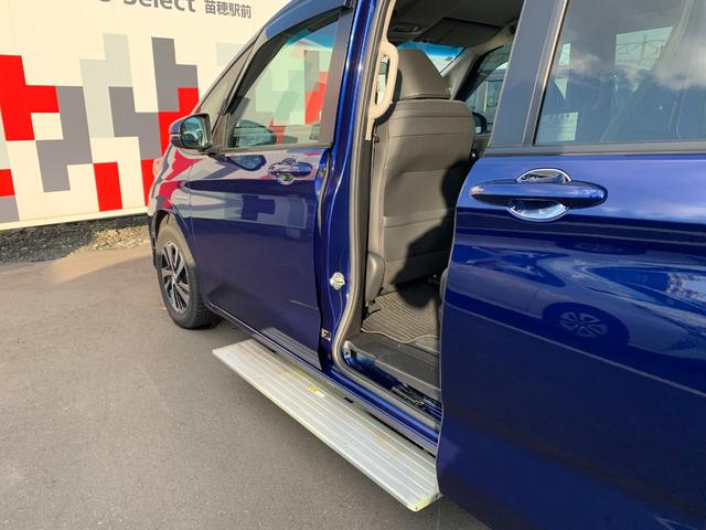 フリード＋ハイブリッド ハイブリッドＧ・ホンダセンシング　ホンダセンシング・純正ナビ・フルセグ・ＣＤ／ＤＶＤ・Ｂｌｕｅｔｏｏｔｈ接続・バックカメラ・両側電動スライドドア・左側サイドステップ・純正エンジンスターター・前列シートヒーター・純正フロアマット・ＥＴＣ（48枚目）