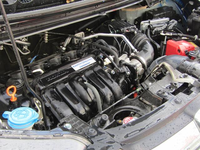 フリード＋ハイブリッド ハイブリッドＧ・ホンダセンシング　ホンダセンシング・純正ナビ・フルセグ・ＣＤ／ＤＶＤ・Ｂｌｕｅｔｏｏｔｈ接続・バックカメラ・両側電動スライドドア・左側サイドステップ・純正エンジンスターター・前列シートヒーター・純正フロアマット・ＥＴＣ（71枚目）