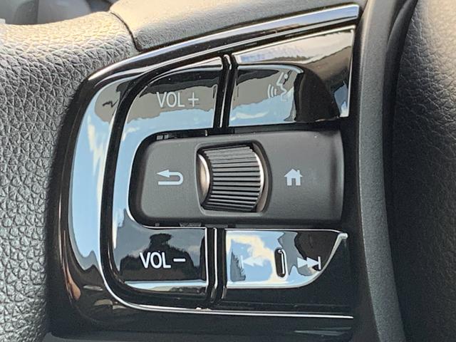 ヴェゼル ｅ：ＨＥＶＸ　ホンダセンシング・ＨＯＮＤＡコネクトディスプレイ・フルセグ・ＵＳＢ接続・Ｂｌｕｅｔｏｏｔｈ接続・バックカメラ・パーキングセンサー・電子パーキングブレーキ・前列シートヒーター・オートＬＥＤヘッドライト・（6枚目）
