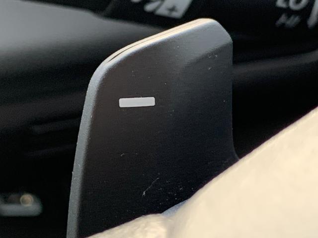 ヴェゼル ｅ：ＨＥＶＸ　ホンダセンシング・ＨＯＮＤＡコネクトディスプレイ・フルセグ・ＵＳＢ接続・Ｂｌｕｅｔｏｏｔｈ接続・バックカメラ・パーキングセンサー・電子パーキングブレーキ・前列シートヒーター・オートＬＥＤヘッドライト・（8枚目）