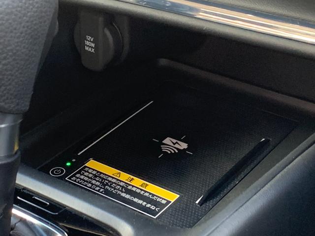 ヴェゼル ｅ：ＨＥＶＸ　ホンダセンシング・ＨＯＮＤＡコネクトディスプレイ・フルセグ・ＵＳＢ接続・Ｂｌｕｅｔｏｏｔｈ接続・バックカメラ・パーキングセンサー・電子パーキングブレーキ・前列シートヒーター・オートＬＥＤヘッドライト・（22枚目）