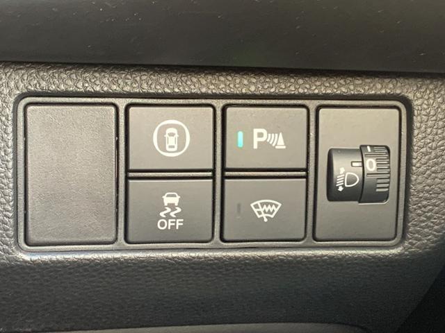 ヴェゼル ｅ：ＨＥＶＸ　ホンダセンシング・ＨＯＮＤＡコネクトディスプレイ・フルセグ・ＵＳＢ接続・Ｂｌｕｅｔｏｏｔｈ接続・バックカメラ・パーキングセンサー・電子パーキングブレーキ・前列シートヒーター・オートＬＥＤヘッドライト・（26枚目）