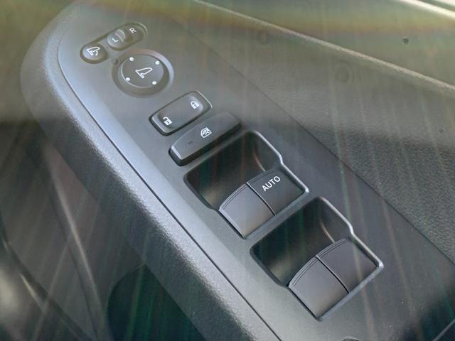 ヴェゼル ｅ：ＨＥＶＸ　ホンダセンシング・ＨＯＮＤＡコネクトディスプレイ・フルセグ・ＵＳＢ接続・Ｂｌｕｅｔｏｏｔｈ接続・バックカメラ・パーキングセンサー・電子パーキングブレーキ・前列シートヒーター・オートＬＥＤヘッドライト・（27枚目）