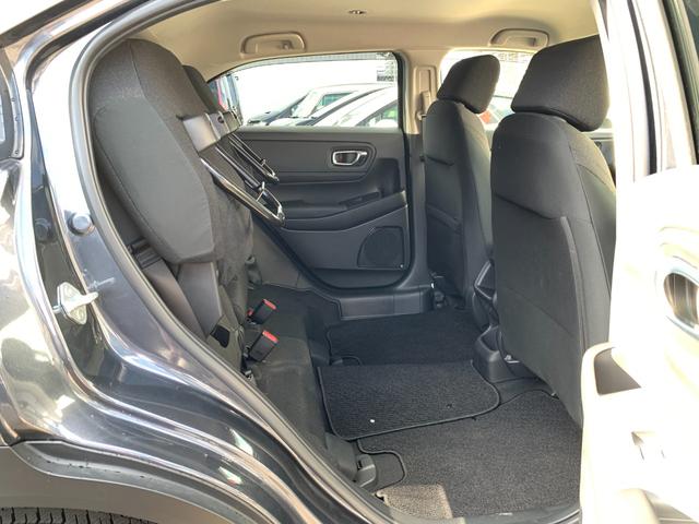 ヴェゼル ｅ：ＨＥＶＸ　ホンダセンシング・ＨＯＮＤＡコネクトディスプレイ・フルセグ・ＵＳＢ接続・Ｂｌｕｅｔｏｏｔｈ接続・バックカメラ・パーキングセンサー・電子パーキングブレーキ・前列シートヒーター・オートＬＥＤヘッドライト・（37枚目）