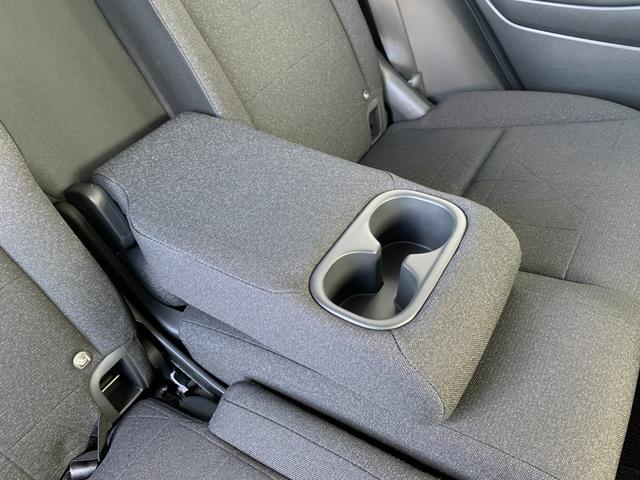 ヴェゼル ｅ：ＨＥＶＸ　ホンダセンシング・ＨＯＮＤＡコネクトディスプレイ・フルセグ・ＵＳＢ接続・Ｂｌｕｅｔｏｏｔｈ接続・バックカメラ・パーキングセンサー・電子パーキングブレーキ・前列シートヒーター・オートＬＥＤヘッドライト・（39枚目）