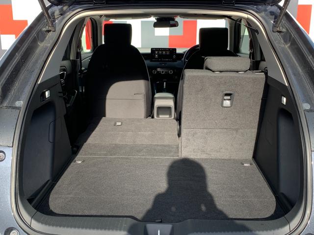 ヴェゼル ｅ：ＨＥＶＸ　ホンダセンシング・ＨＯＮＤＡコネクトディスプレイ・フルセグ・ＵＳＢ接続・Ｂｌｕｅｔｏｏｔｈ接続・バックカメラ・パーキングセンサー・電子パーキングブレーキ・前列シートヒーター・オートＬＥＤヘッドライト・（42枚目）