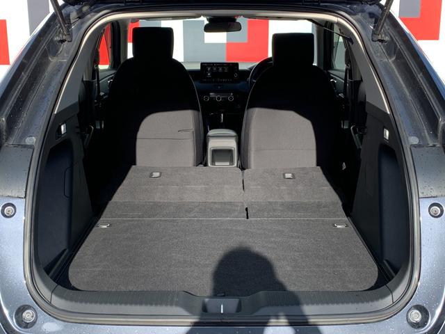 ヴェゼル ｅ：ＨＥＶＸ　ホンダセンシング・ＨＯＮＤＡコネクトディスプレイ・フルセグ・ＵＳＢ接続・Ｂｌｕｅｔｏｏｔｈ接続・バックカメラ・パーキングセンサー・電子パーキングブレーキ・前列シートヒーター・オートＬＥＤヘッドライト・（43枚目）
