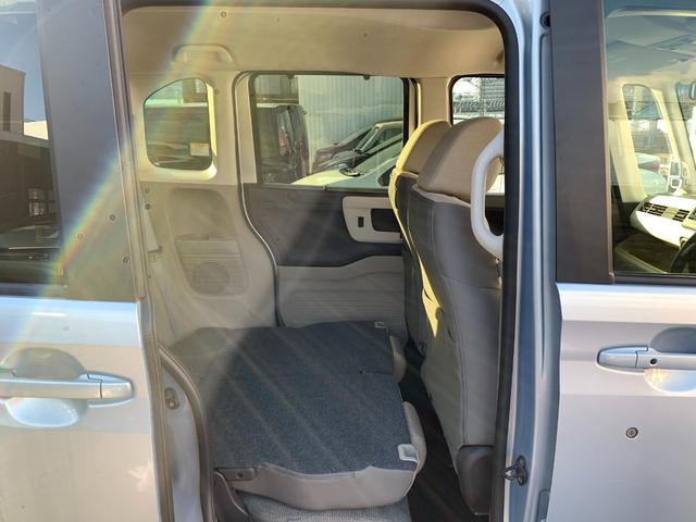 Ｎ－ＢＯＸ Ｇ・Ｌターボホンダセンシング　ホンダセンシング・純正ナビ・フルセグ・ＣＤ／ＤＶＤ・Ｂｌｕｅｔｏｏｔｈ接続・バックカメラ・両側電動スライドドア・オートＬＥＤヘッドライト・社外フロアマット・前列シートヒーター・ＥＴＣ・パドルシフト・（51枚目）