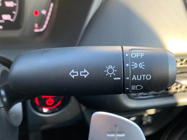 ZR-V e:HEVX 当社レンタカーアップ・ホンダセンシング・純正ナビ・フルセグ・CD/DVD・USB接続・Bluetooth接続・社外前側ドライブレコーダー・前列シートヒーター・パーキングセンサー・オートLEDライト・(9枚目)