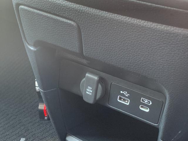 �t�r�a�W���b�N���ڂ��Ă���܂��B�����i�r�ƘA�����Ă��邽�߁A���y�Đ����\�ł��I