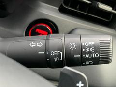 �������ȥ饤�Ȣ��ֳ������뤵�˱����ơ���ưŪ�˥饤�Ȥ������������򤷤Ƥ���ޤ����ȥ�ͥ뤬³���褦��ƻ�Ǥ⡢���������饤�ȥ����å�������ɬ�פ�����ޤ��󡣾ä�˺��ο��ۤ⤢��ޤ��� 7