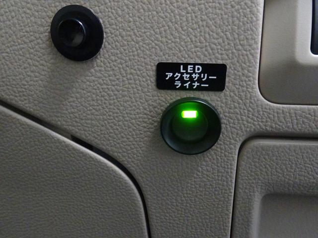 レガシィＢ４ リミテッド　４ＷＤ　社外ナビＴＶ　レザーシート　全席シートヒーター　コーナーセンサー　ハンドルヒーター（37枚目）