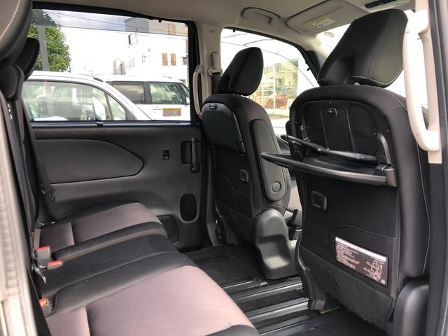 セレナ ハイウェイスター　プロパイロットエディション　４ＷＤ　禁煙車　寒冷地仕様　プロパイロット　インテリジェントエマージェンシーブレーキ　両側パワースライドドア　左側ハンズフリーオートスライドドア　デュアルバックドア　クリアランスソナー　オートライト（58枚目）