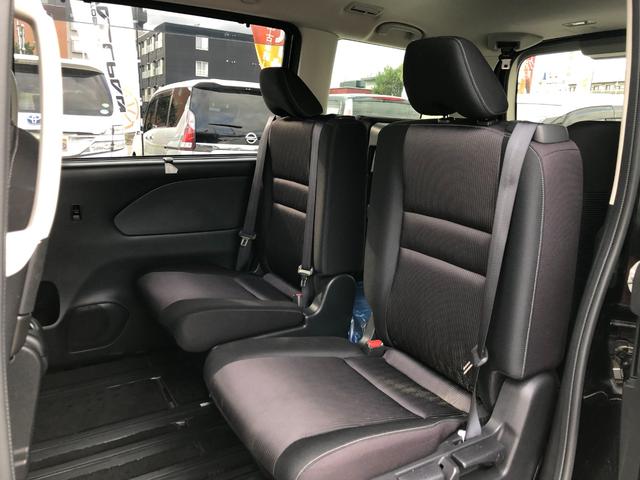 セレナ ハイウェイスター　プロパイロットエディション　４ＷＤ　禁煙車　寒冷地仕様　プロパイロット　インテリジェントエマージェンシーブレーキ　両側パワースライドドア　左側ハンズフリーオートスライドドア　デュアルバックドア　クリアランスソナー　オートライト（66枚目）