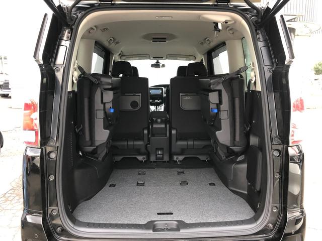 セレナ ハイウェイスター　プロパイロットエディション　４ＷＤ　禁煙車　寒冷地仕様　プロパイロット　インテリジェントエマージェンシーブレーキ　両側パワースライドドア　左側ハンズフリーオートスライドドア　デュアルバックドア　クリアランスソナー　オートライト（76枚目）