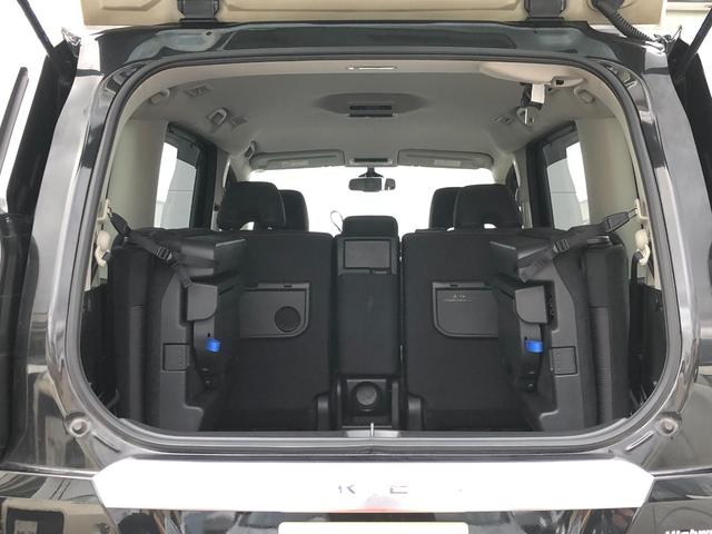 セレナ ハイウェイスター　プロパイロットエディション　４ＷＤ　禁煙車　寒冷地仕様　プロパイロット　インテリジェントエマージェンシーブレーキ　両側パワースライドドア　左側ハンズフリーオートスライドドア　デュアルバックドア　クリアランスソナー　オートライト（78枚目）