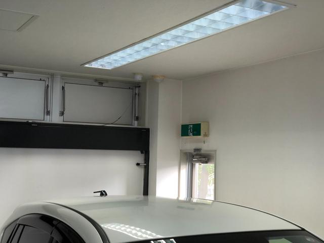 インプレッサスポーツハイブリッド ハイブリッド２．０ｉ－Ｓアイサイト　４ＷＤ　禁煙車　アイサイト　純正ナビＴＶ　バックカメラ　パドルシフト　クルーズコントロール　ＥＴＣ　プッシュスタートキーレス　アイドリングストップ　社外アルミ（20枚目）