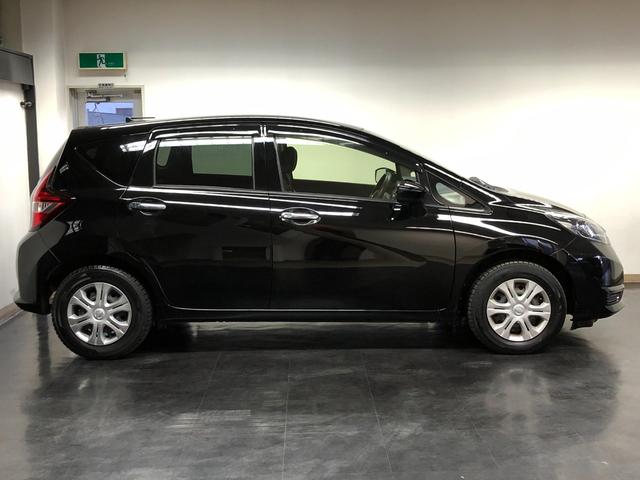 ノート Ｘ　ＦＯＵＲ　４ＷＤ　寒冷地仕様　社外ナビ　バックカメラ　エマージェンシーブレーキ　レーンアシスト　オートマチックハイビーム　２ＷＤ⇔４ＷＤ切替　ＥＴＣ　プッシュスタート　キーレス（6枚目）