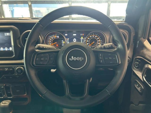 ジープ・ラングラーアンリミテッド ウィリス　ウィリス／禁煙車／ワンオーナー／Ｂｌｕｅｔｏｏｔｈ／バックカメラ／ＡＡＣ／前面衝突警報／ヒルスタートアシスト／ＬＥＤオートライト／ＥＴＣ．／純正１７ＡＷ／４ＷＤ／ＭＴモード付ＡＴ（7枚目）