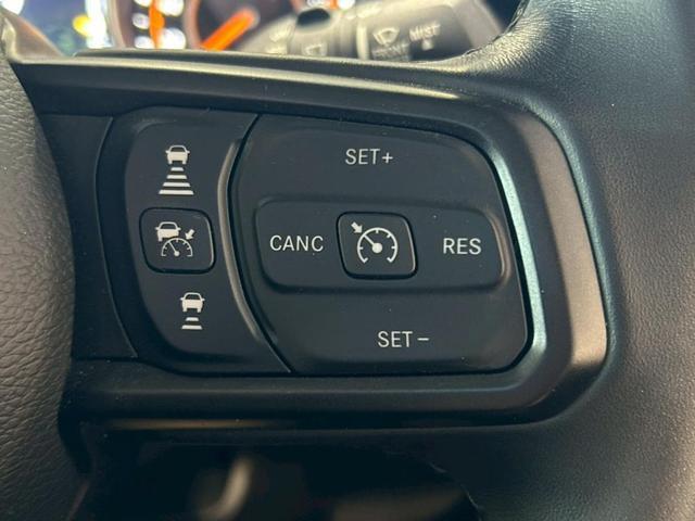 ジープ・ラングラーアンリミテッド ウィリス　ウィリス／禁煙車／ワンオーナー／Ｂｌｕｅｔｏｏｔｈ／バックカメラ／ＡＡＣ／前面衝突警報／ヒルスタートアシスト／ＬＥＤオートライト／ＥＴＣ．／純正１７ＡＷ／４ＷＤ／ＭＴモード付ＡＴ（10枚目）