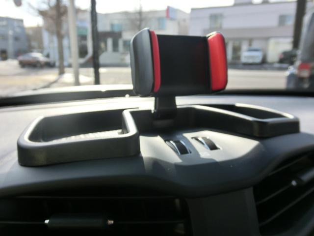 ジープ・レネゲード トレイルホーク ワンオーナー・クルーズコントロール・バックカメラ・ブラインドスポットモニター・プッシュスタート・キセノンヘッドライト・ETC・社外アルミホイール(11枚目)