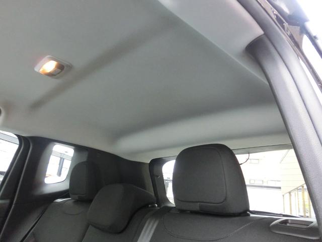 ジープ・レネゲード４ｘｅ トレイルホーク　４ｘｅ　４ＷＤ・１３００ｃｃターボ・４ｘｅ・充電ケーブル・メーカーナビ・ディスプレイオーディオ・Ｂｌｕｅｔｏｏｔｈ・ＬＥＤヘッド・クルーズコントロール・レーンアシスト・駐車支援・ドラレコ・ＥＴＣ・本州仕入（32枚目）