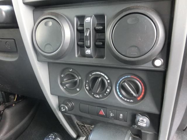 ジープ・ラングラーアンリミテッド スポーツ　リフトＵＰ・ＦＵＥＬ　ＯＦＦ　ＲＯＡＤ　１７インチ・ミッキートンプソン・社外グリル・オーバーフェンダー・サイドステップ・ヒッチメンバー・マフラー・ナビ・デジタルインナーミラー・ＥＴＣ・本州仕入（32枚目）