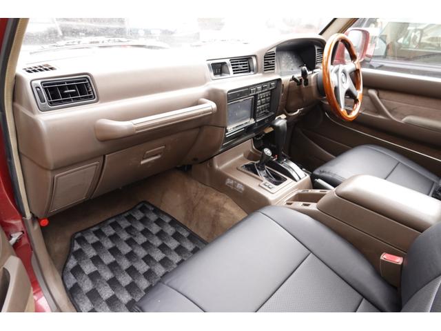 中古車 トヨタ ランドクルーザー８０ ｖｘリミテッド 純正色 茶内装 サンルーフ リフトアップ 新品ジオランダーマッドタイヤ ロックガンアルミホイール サクソンステンレス砲弾マフラー ヒッチメンバー カロッツェリアメモリーナビ ｂｌｕｅｔｏｏｔｈ 北海道 株