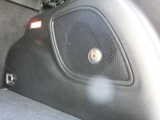 ジープ・コンパス リミテッド beatsモデル・シートヒーター・バックカメラ・純正ナビ・TV・革シート・ETC・本州仕入(9枚目)