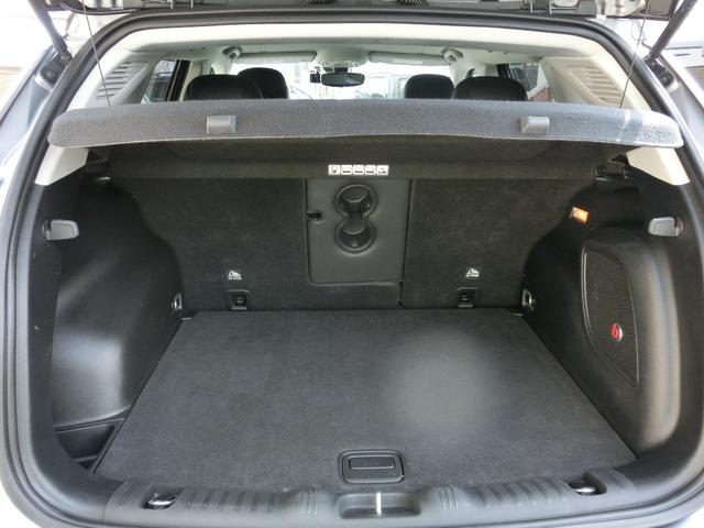 ジープ・コンパス リミテッド beatsモデル・シートヒーター・バックカメラ・純正ナビ・TV・革シート・ETC・本州仕入(19枚目)