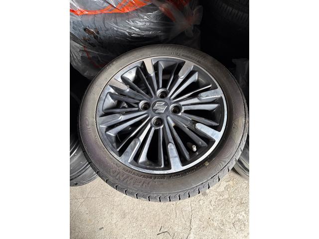 スペーシアカスタム ハイブリッドＸＳ　４ＷＤ・純正アルミ＋夏タイヤ・社外アルミ＋冬タイヤ付き・両側電動スライドドア・ナビ・ＴＶ・バックカメラ・ドラレコ・Ｂｌｕｅｔｏｏｔｈ・ハーフレザー・シートヒーター・ＬＥＤ・スマートキー（4枚目）