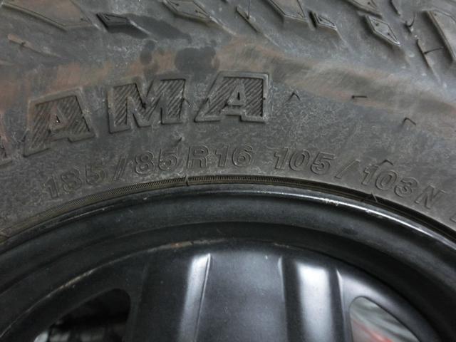 ジムニー ワイルドウインドリミテッド　タニグチ前後バンパー・タニグチ２ＵＰシャックル公認・ＣＤ・グリーンツートン・革調シートカバー・革調内張・ウッドハンドル・夏ブロックタイヤ付純正ホイール・冬２０２４製ＢＳスタッドレス・クリスタルライト（29枚目）