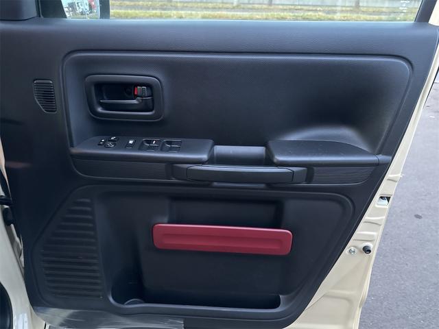 スペーシア ハイブリッドＧ　４ＷＤ　ＥＴＣ　両側スライドドア　ナビ　ＴＶ　クリアランスソナー　衝突被害軽減システム　オートライト　スマートキー　アイドリングストップ　電動格納ミラー　シートヒーター　ベンチシート　ＣＶＴ（11枚目）