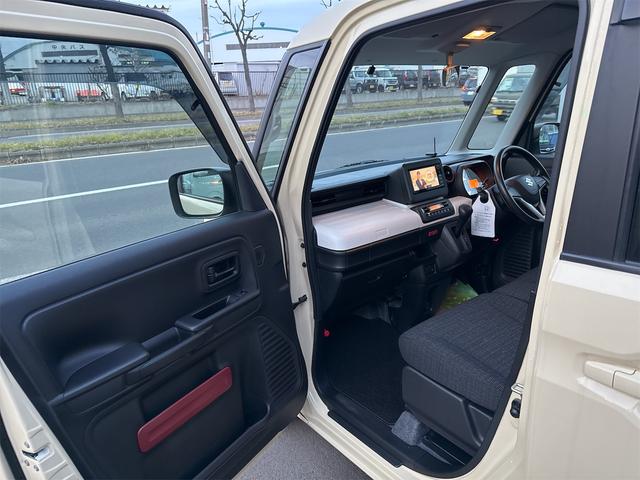 スペーシア ハイブリッドＧ　４ＷＤ　ＥＴＣ　両側スライドドア　ナビ　ＴＶ　クリアランスソナー　衝突被害軽減システム　オートライト　スマートキー　アイドリングストップ　電動格納ミラー　シートヒーター　ベンチシート　ＣＶＴ（31枚目）