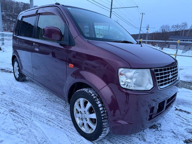 ｅＫワゴン Ｇ　フルフラットシート　寒冷地仕様　キーレスエントリーシステム　運転席エアバック　パワステ　運転席助手席エアバック　ＡＢＳ　エアコン　衝突安全ボディ　ベンチシート　４ＷＤ（3枚目）