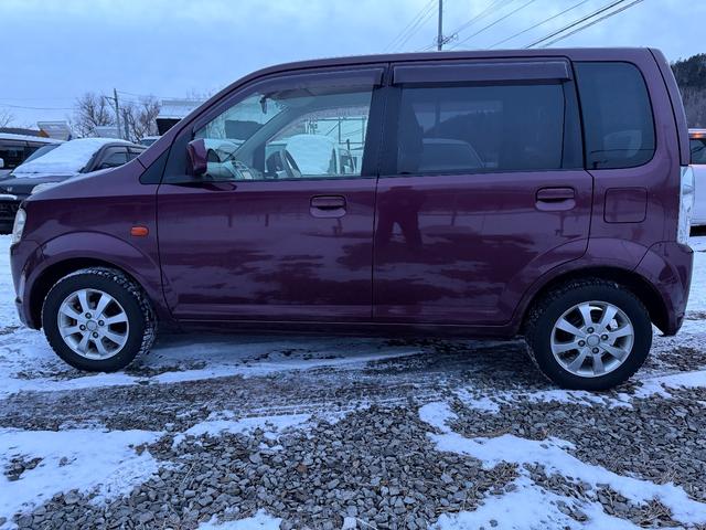 ｅＫワゴン Ｇ　フルフラットシート　寒冷地仕様　キーレスエントリーシステム　運転席エアバック　パワステ　運転席助手席エアバック　ＡＢＳ　エアコン　衝突安全ボディ　ベンチシート　４ＷＤ（8枚目）