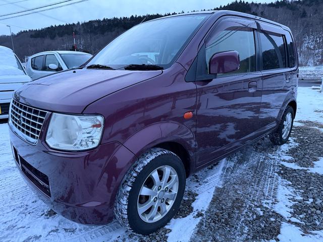 ｅＫワゴン Ｇ　フルフラットシート　寒冷地仕様　キーレスエントリーシステム　運転席エアバック　パワステ　運転席助手席エアバック　ＡＢＳ　エアコン　衝突安全ボディ　ベンチシート　４ＷＤ（9枚目）