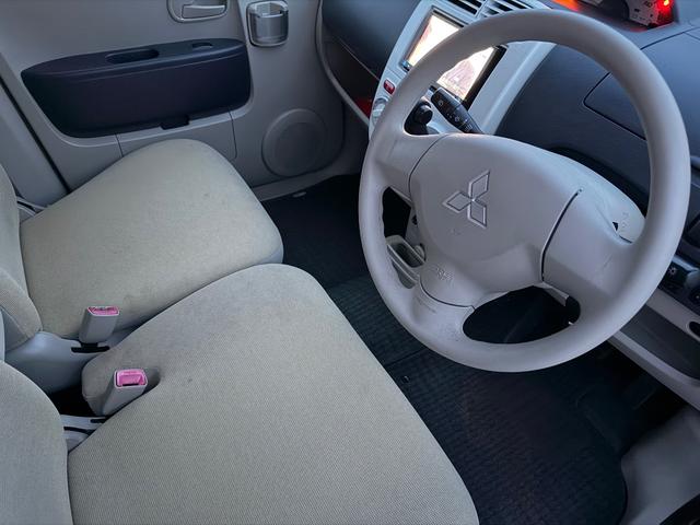 ｅＫワゴン Ｇ　フルフラットシート　寒冷地仕様　キーレスエントリーシステム　運転席エアバック　パワステ　運転席助手席エアバック　ＡＢＳ　エアコン　衝突安全ボディ　ベンチシート　４ＷＤ（11枚目）