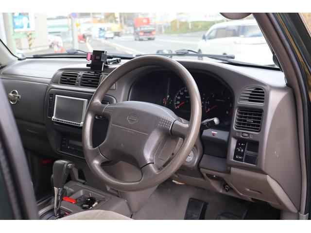 サファリ グランロード 4200ディーゼルターボ 4X4切替4WD 1ナンバー5人乗り ナビ サンルーフ Wエアコン レイズ16インチ鍛造AW ETC(15枚目)