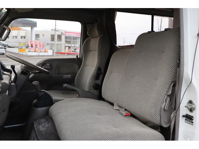 エルフトラック キャンピングカー TERRA500 4WD(切替) ディーゼル 5速マニュアル 7人乗り(20枚目)