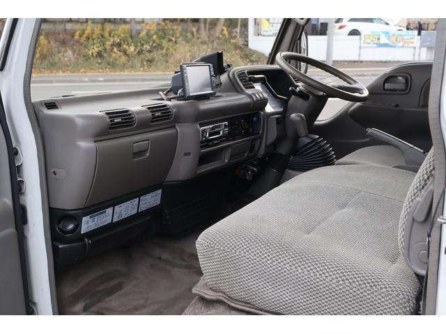 エルフトラック キャンピングカー TERRA500 4WD(切替) ディーゼル 5速マニュアル 7人乗り(21枚目)