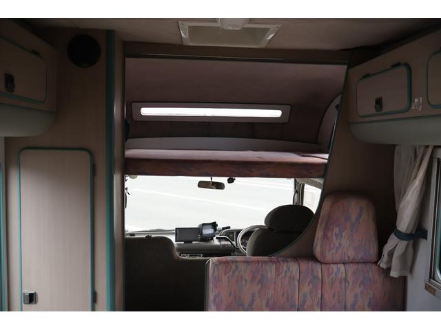エルフトラック キャンピングカー TERRA500 4WD(切替) ディーゼル 5速マニュアル 7人乗り(24枚目)