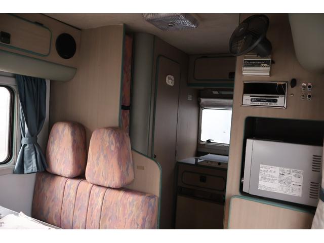 エルフトラック キャンピングカー TERRA500 4WD(切替) ディーゼル 5速マニュアル 7人乗り(26枚目)