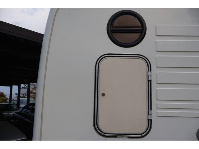 エルフトラック キャンピングカー TERRA500 4WD(切替) ディーゼル 5速マニュアル 7人乗り(61枚目)