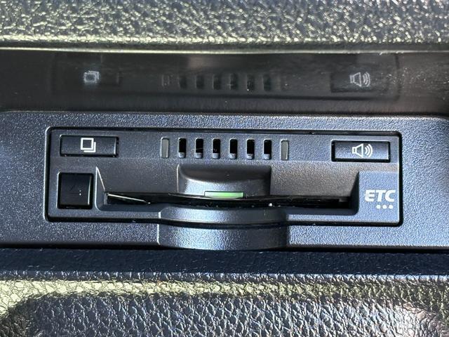 ヴォクシー ＺＳ　４ＷＤ　スマートキー　寒冷地仕様　純正ＳＤナビＴＶ　バックカメラ　ＥＴＣ　アルパインフリップダウンモニター　両側パワースライドドア　ドライブレコーダー　ＬＥＤヘッドライト　クルーズコントロール（35枚目）