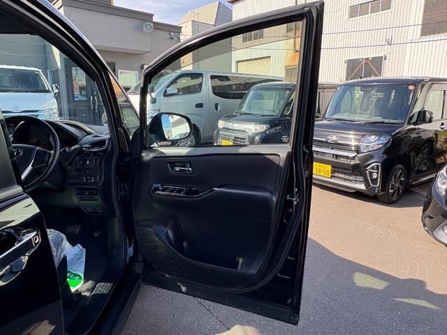 ヴォクシー ＺＳ　４ＷＤ　スマートキー　寒冷地仕様　純正ＳＤナビＴＶ　バックカメラ　ＥＴＣ　アルパインフリップダウンモニター　両側パワースライドドア　ドライブレコーダー　ＬＥＤヘッドライト　クルーズコントロール（39枚目）
