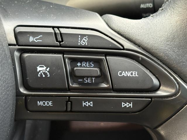 ヤリスクロス ハイブリッドＺ　４ＷＤ　トヨタコネクティッドナビＴＶ　全方位カメラ　スマートキー　ＥＴＣ　前後ドライブレコーダー　両側シートヒーター　パワーバックドア　ハーフレザーシート　パワーシート　クルーズコントロール（34枚目）