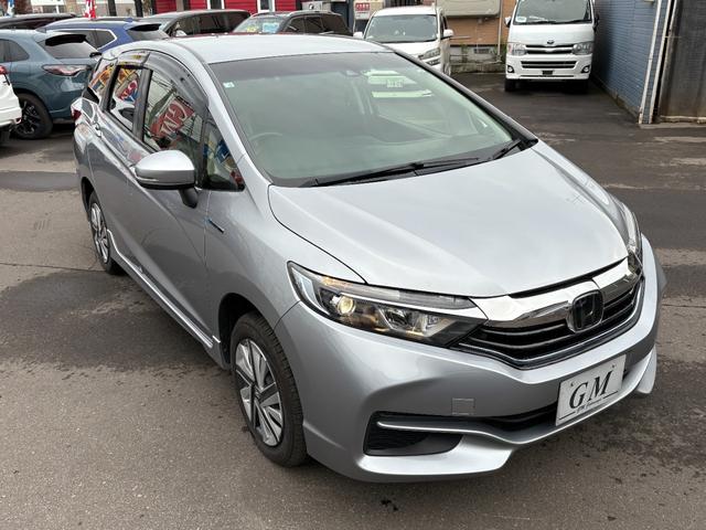 シャトル ハイブリッド ホンダセンシング 4WD 社外SDナビTV バックカメラ スマートキー ドライブレコーダー ETC ワイパーデアイサー ホンダセンシング クルーズコントロール(4枚目)