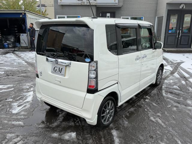 Ｎ－ＢＯＸ Ｇ　ターボＳＳパッケージ　４ＷＤ　ユーザー下取り車　スマートキー　社外ＳＤナビＴＶ　バックカメラ　エンジンスターター　　ＨＩＤヘッドライト　両側パワースライドドア　クルーズコントロール（7枚目）