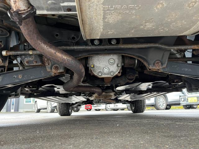 ＸＶ ２．０ｉ－Ｌ　アイサイト　４ＷＤ　ワンオーナー　スマートキー　社外メモリーナビＴＶ　バックカメラ　ＥＴＣ　アイサイト　ＨＩＤヘッドライト　オートクルーズ（21枚目）